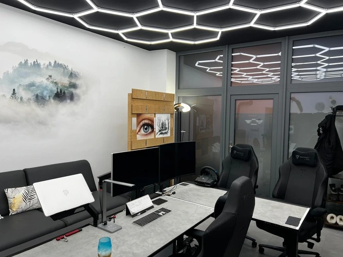 Wanddruck Firmenlogo im Büro in Berlin